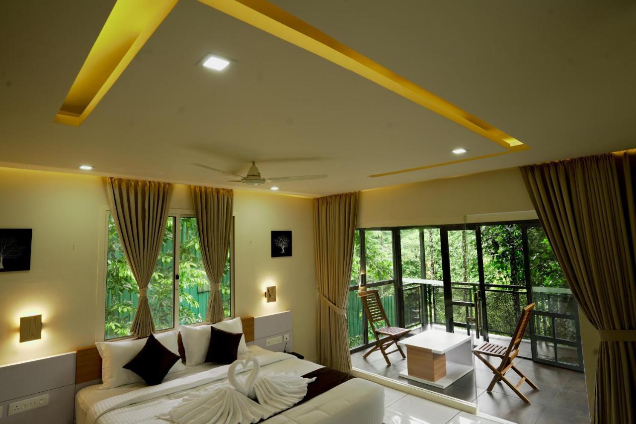 Iron Bridge Cove Villa Meppadi Bagian luar foto